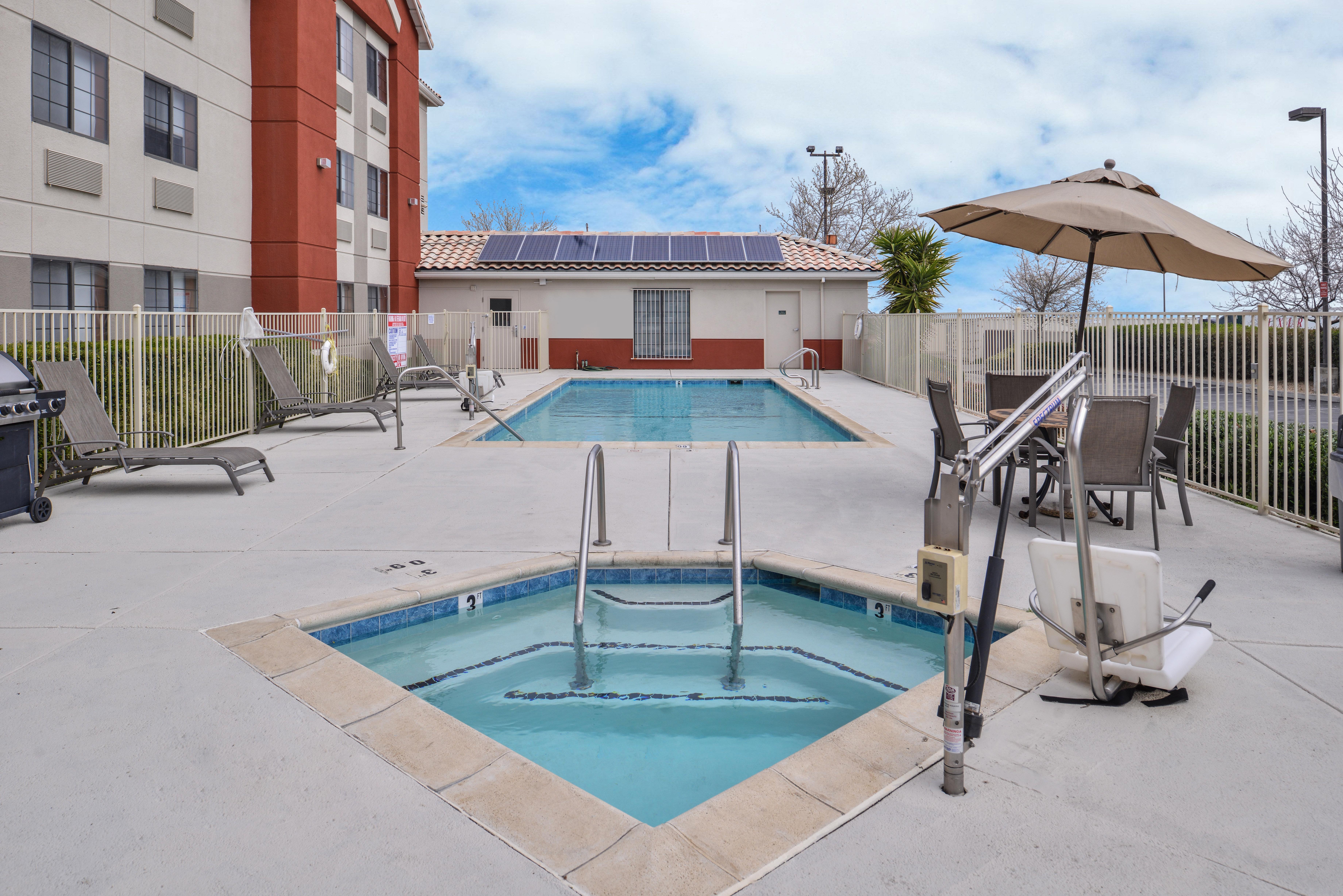 Holiday Inn Express Westley By Ihg Exterior photo