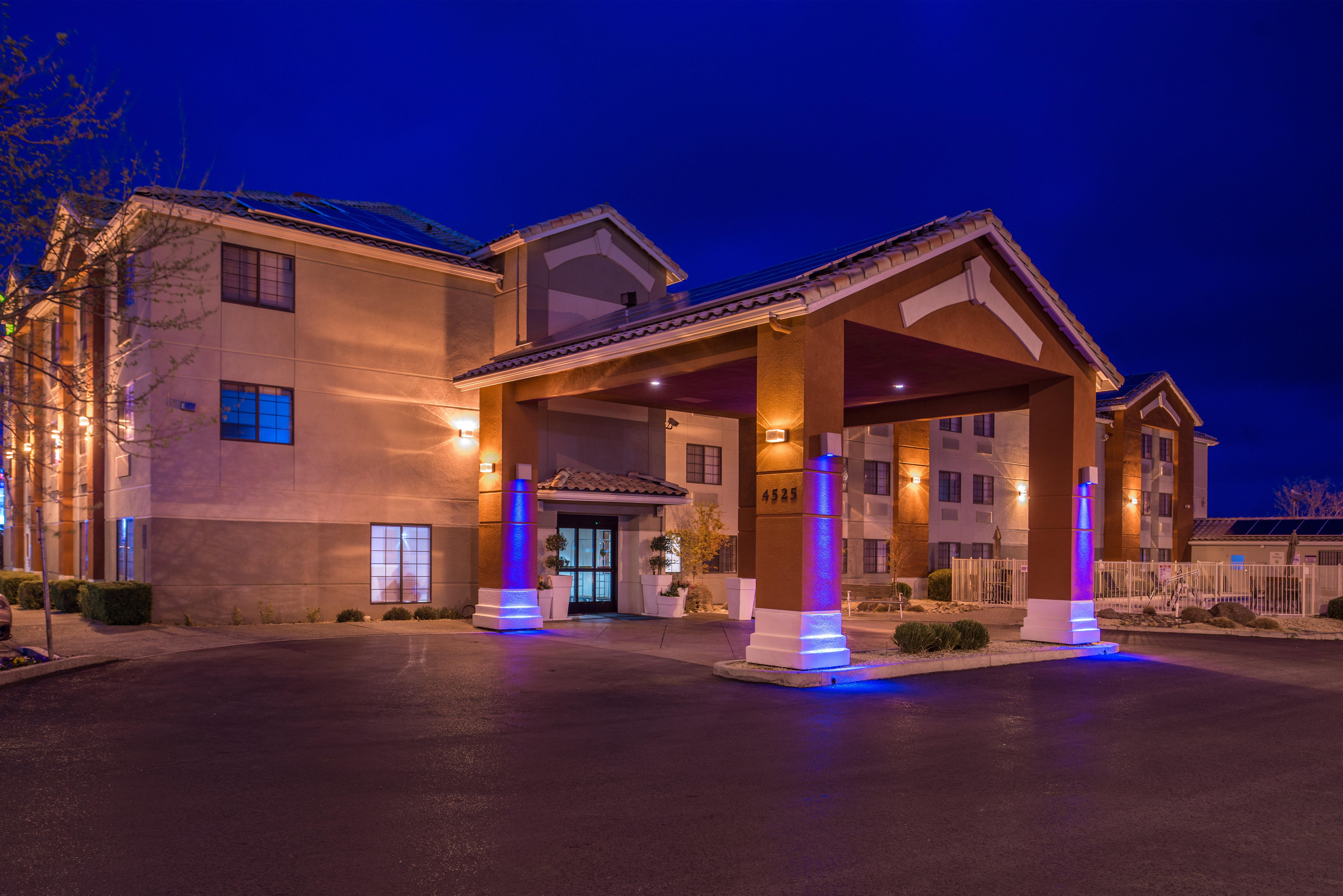 Holiday Inn Express Westley By Ihg Exterior photo