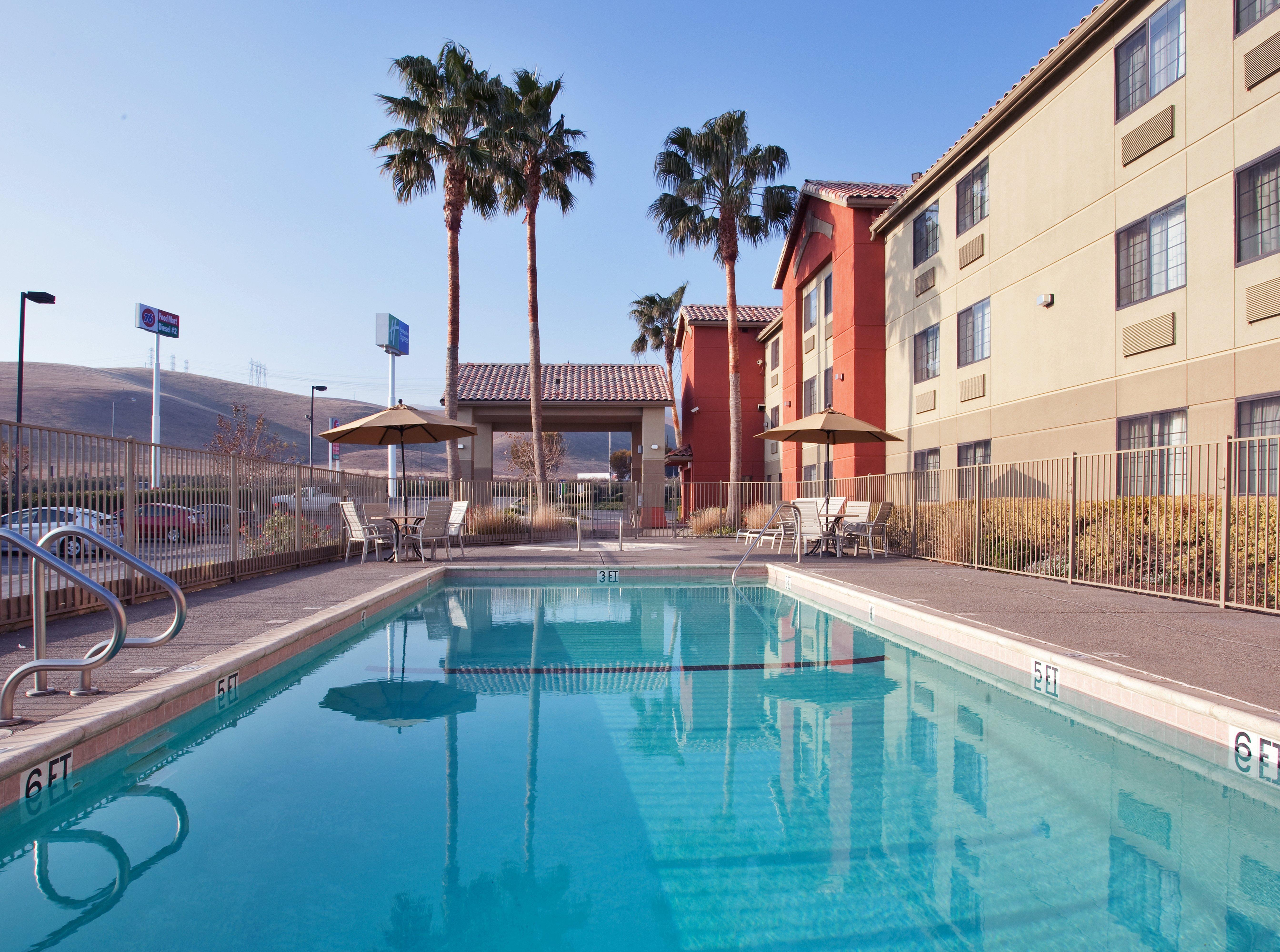 Holiday Inn Express Westley By Ihg Exterior photo