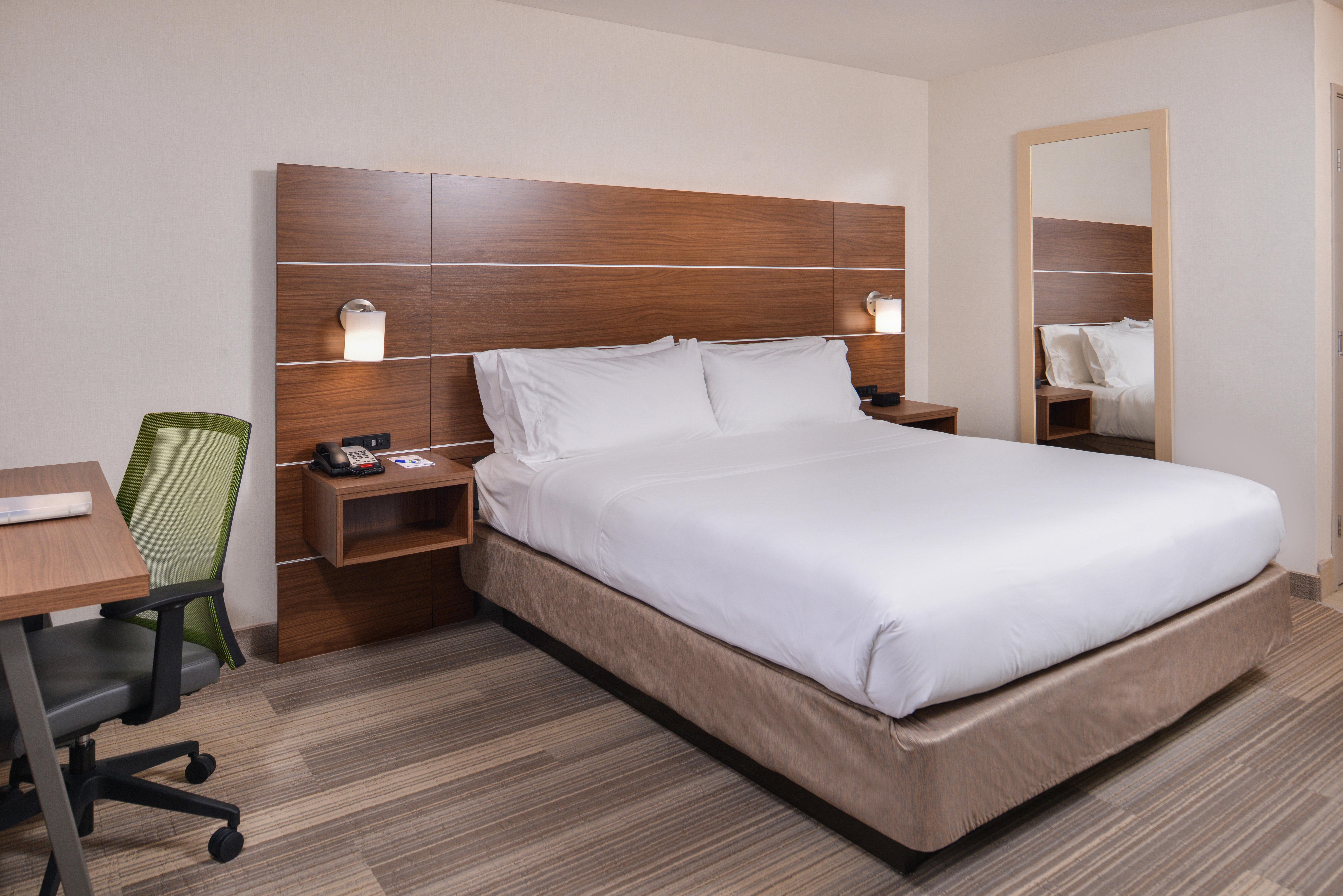 Holiday Inn Express Westley By Ihg Exterior photo